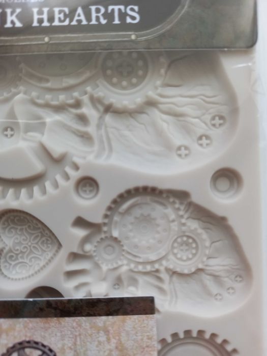Силиконов молд "Steampunk hearts"