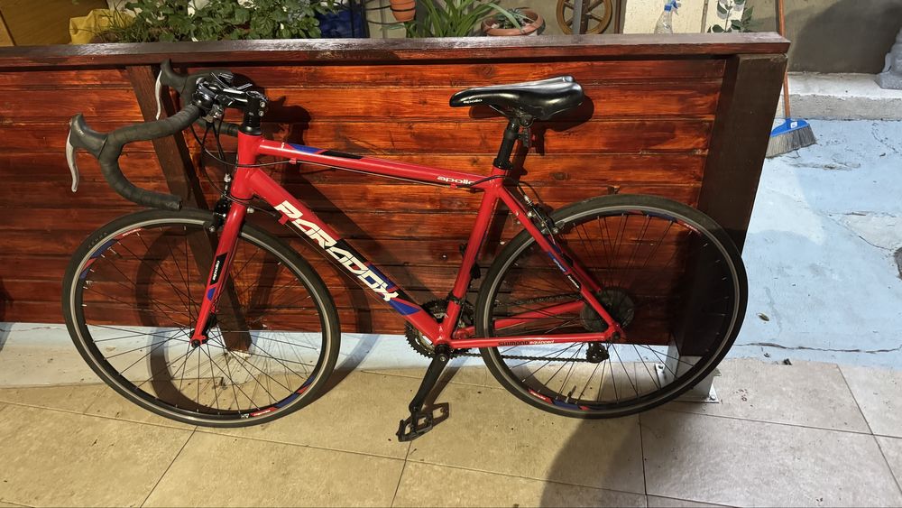 Bicicleta cursiera Apollo echipament shimano