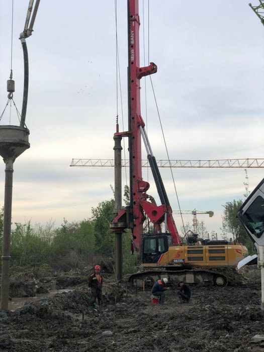 размер от 800 до 2500 Бурение свай для различных объектов и мостов