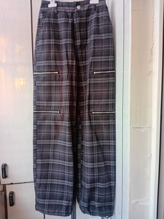 Продам брюки на девочку