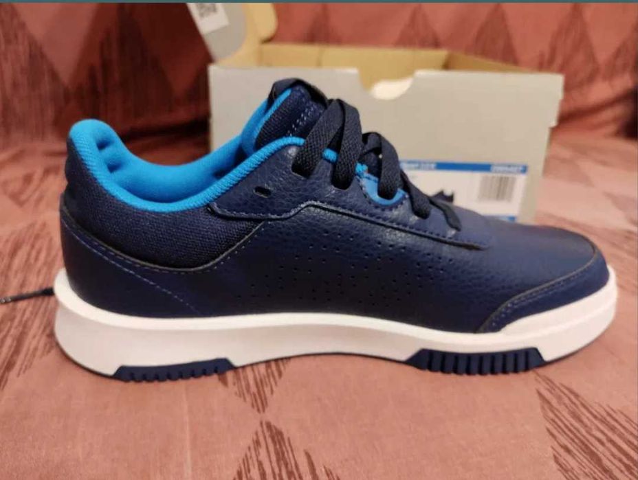 Спортни обувки 36 номер Adidas