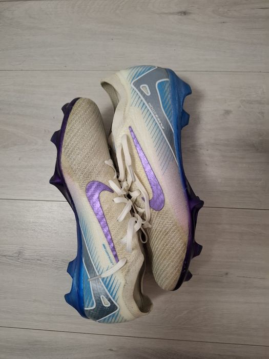 Ghete de fotbal nike