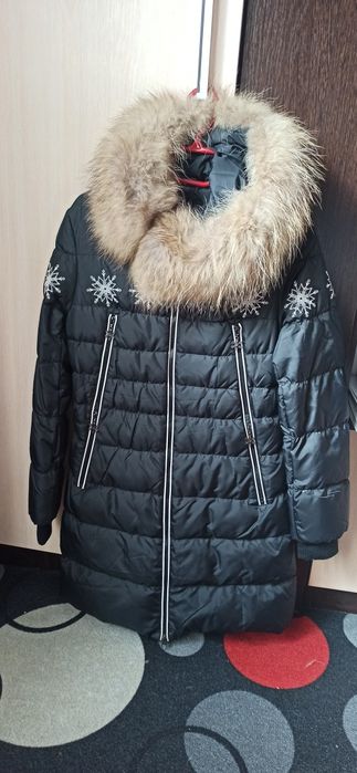 Продам зимний пуховик