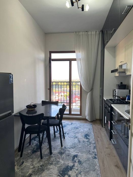 Manzara city 13 etajli dom 9 etajida
QULAYLIKLARI: HIGH TOW