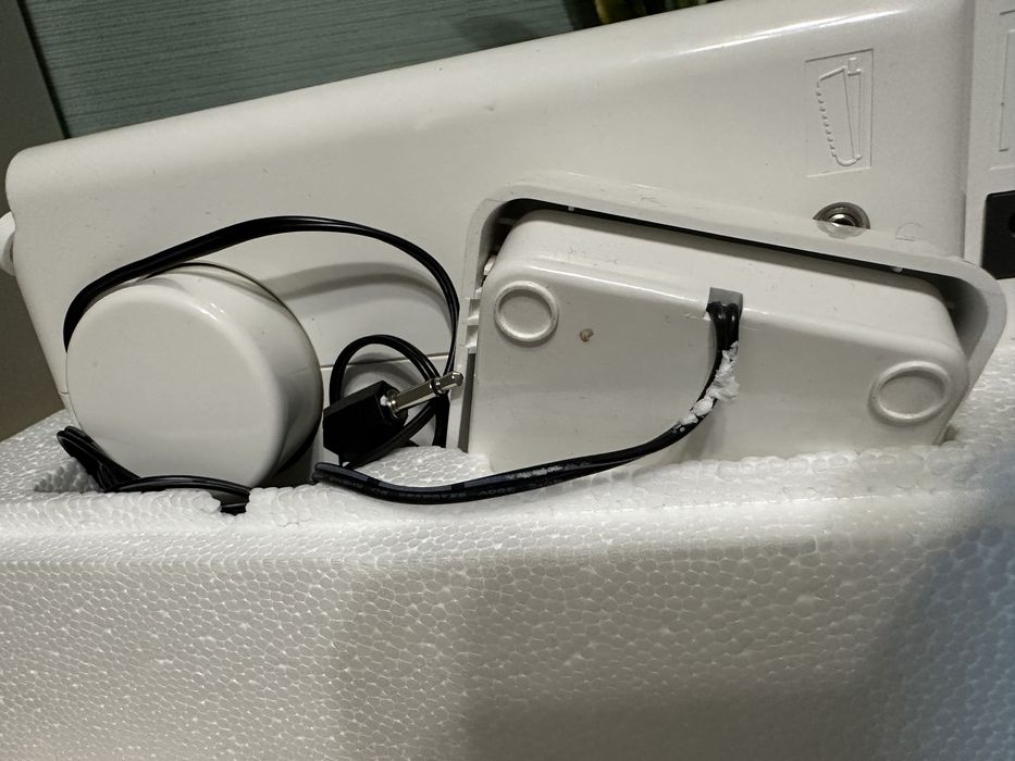 Швейная машинка janome