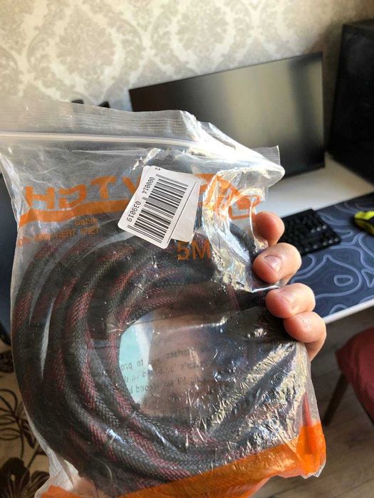 Кабеля: Ugreen Type-c - DisplayPort, USB Type-C 10 м, HDMI, VGA-DVI