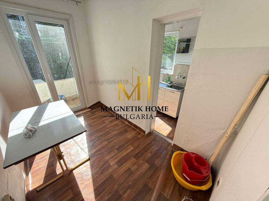 Дава се под наем Двустаен апартамент в Бургас, Център - 55 кв.м за 244.8 € - Снимка #3