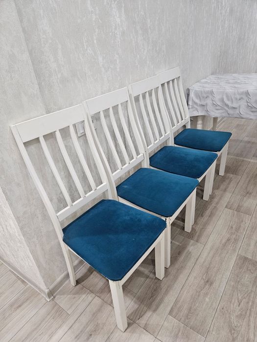 Продам стулья 4 шт