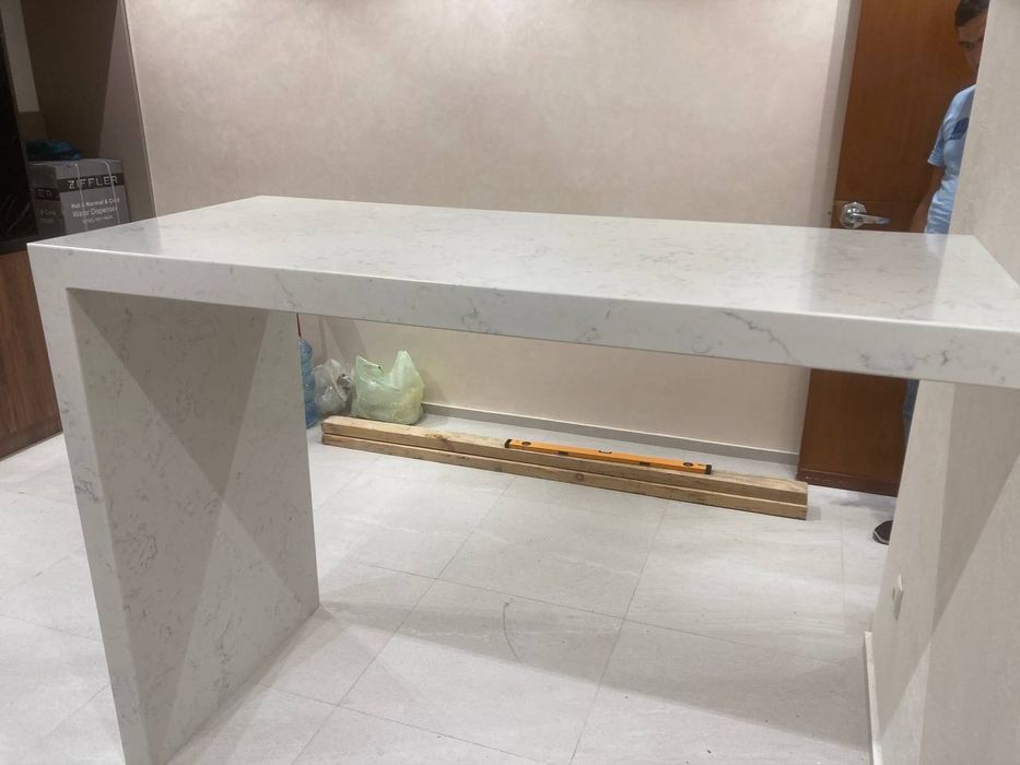 Изготовление столешниц из акрилового и кварцевого камня в рассрочку