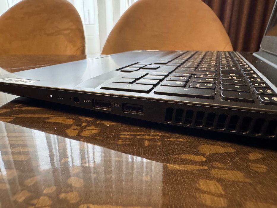 Lenovo (ideapad GAMING)