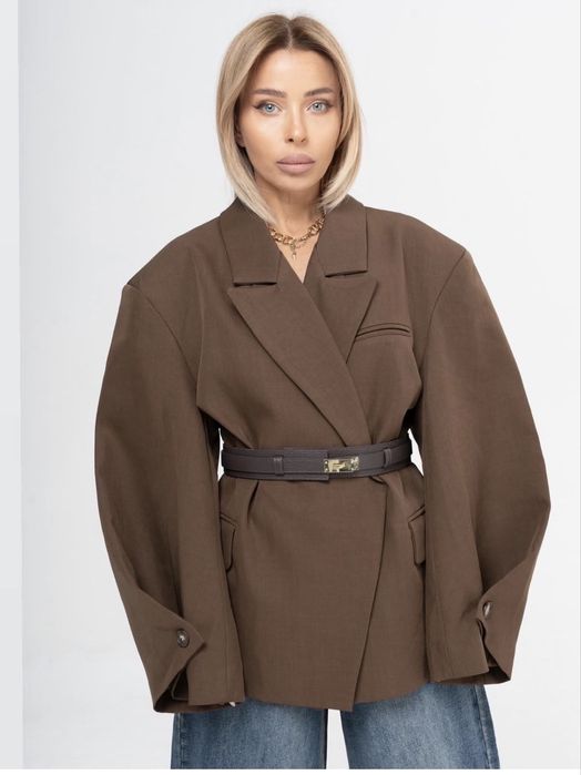 Овърсайз сако на българския бранд Vincit boutique