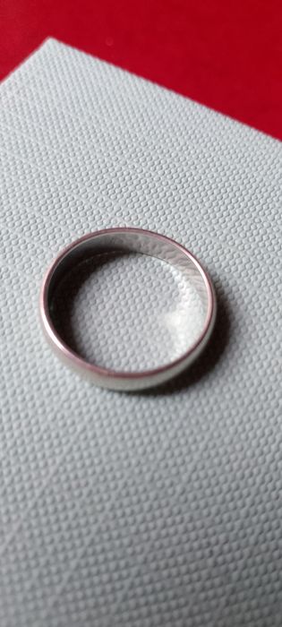 Серебряное кольцо.
