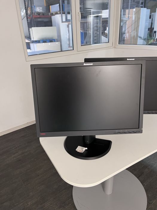 Mobilier birotica / monitoare