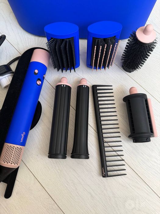 Dyson Airwrap в цвете Blush Blue