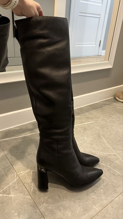 Зимние кожанные сапоги