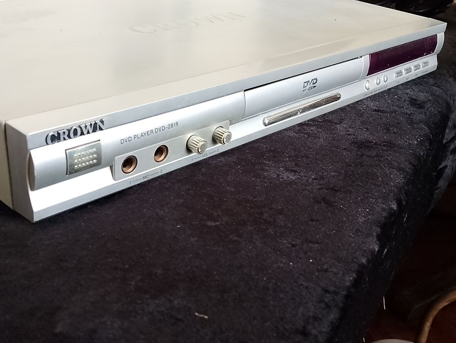 DVD player Crown