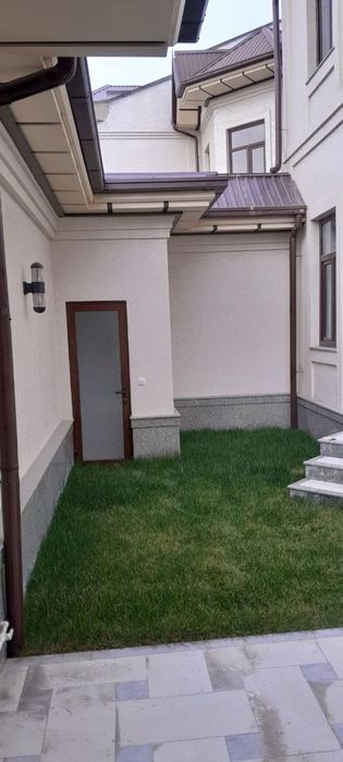Продается 5ком.новый дом на 4,5 сот.Бектемирский р-он женный кирпич