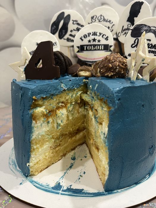 Торты на заказ..