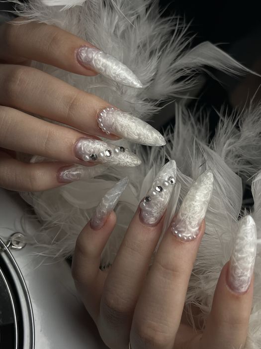 Маникюр наращивание ногтей