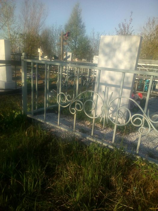 Оградки столы лавочки