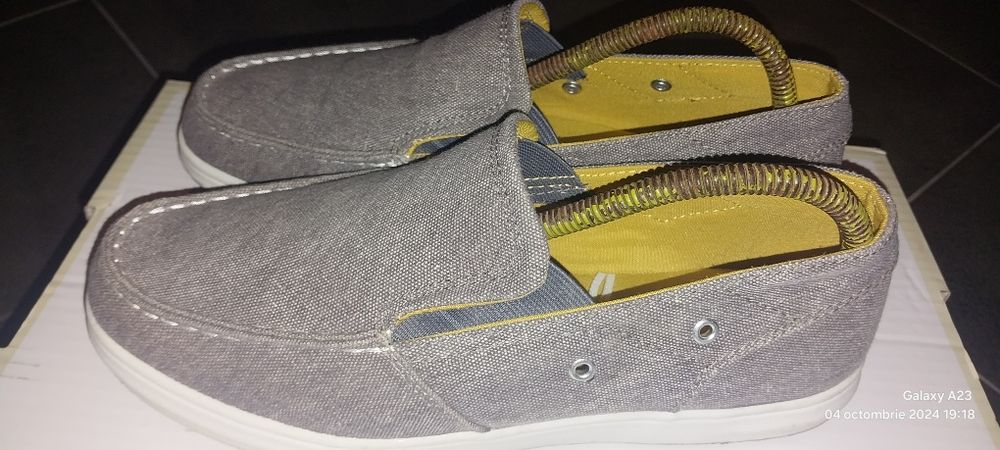 Pantofi sport eleganți