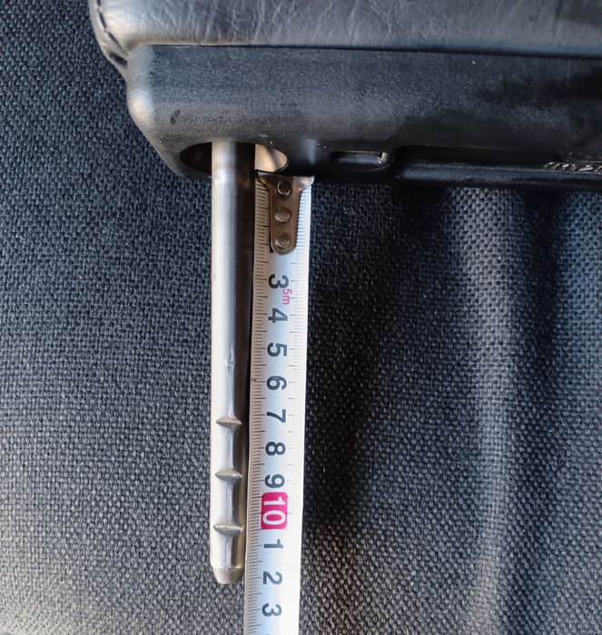 Продам подголовники 2 шт