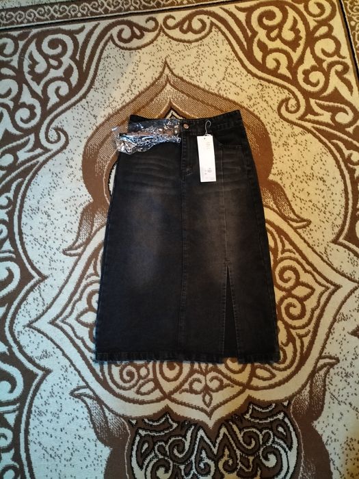 Продаю новую джинсовую юбку.