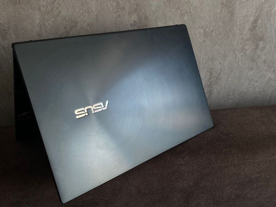 Ултрабук ASUS zenbook 14 8/512