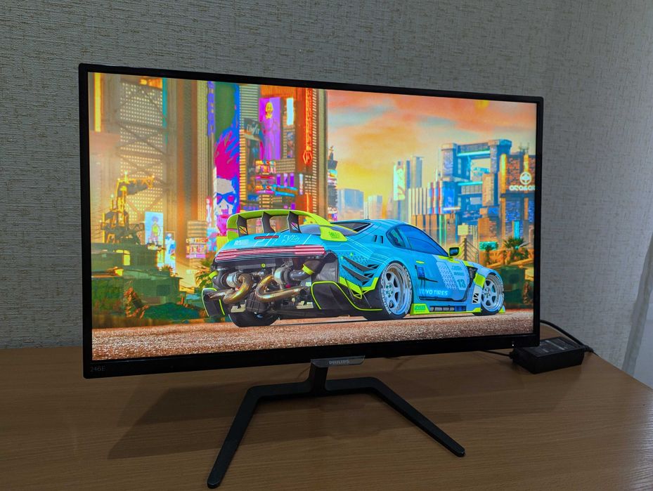 Монитор 24 IPS Philips