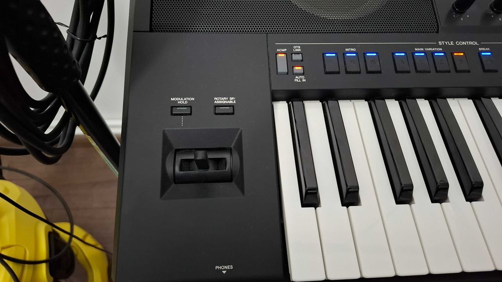 Orga Yamaha PSR SX 900
