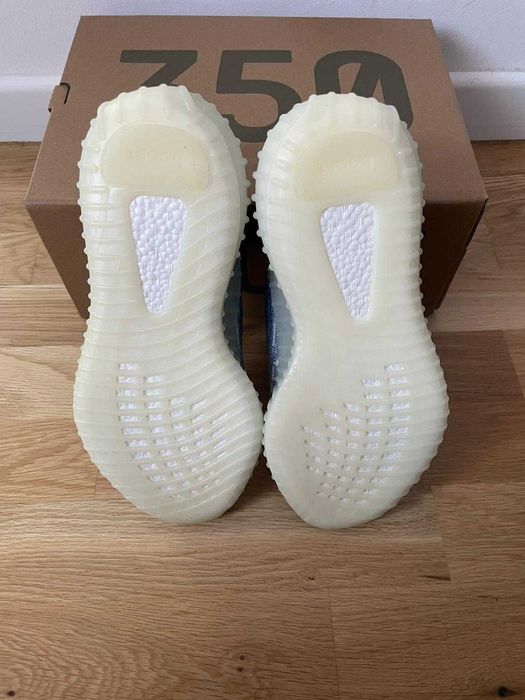 Yeezy 350 V2 Blue Marimea 43 si 44