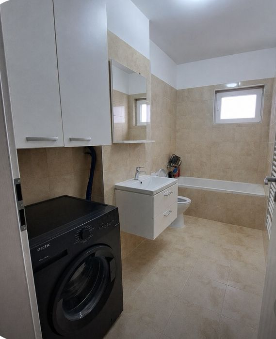 Închiriez apartament 3 camere Berceni