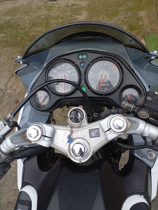 Vând Honda cbr 125 R injecție !!!