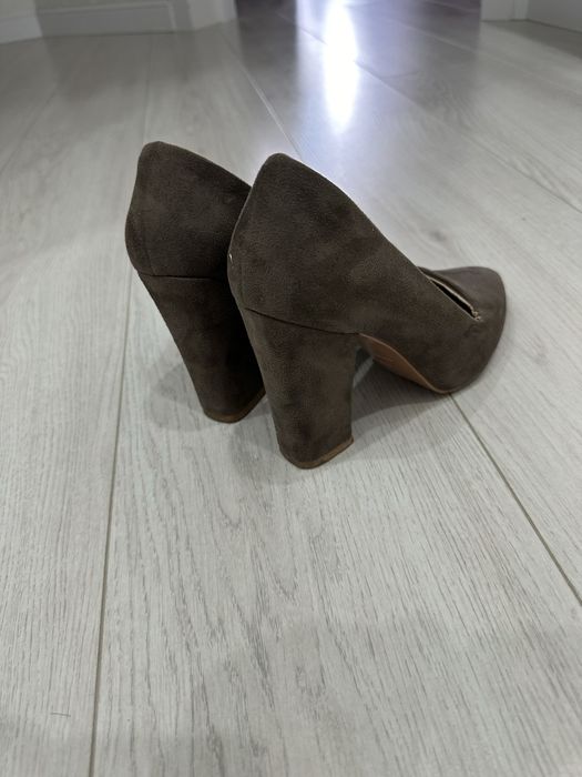 Продам Туфли 3500 тг