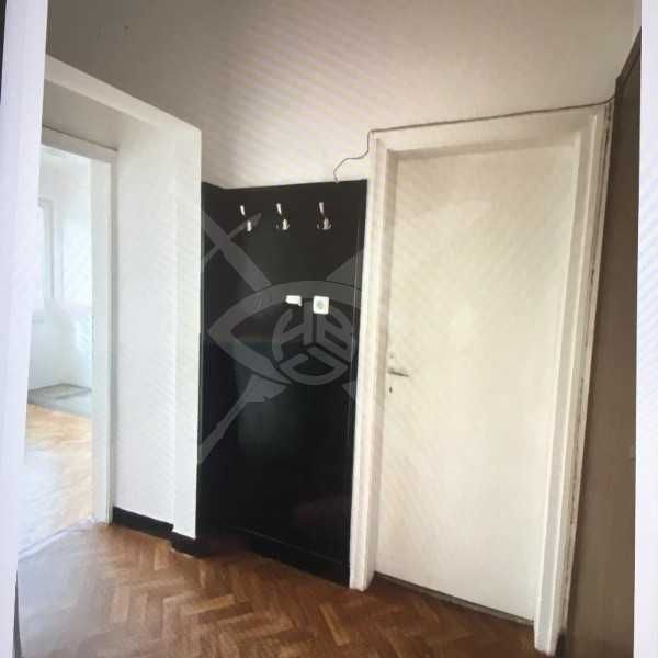 Дава се под наем Офис в Пловдив, Център - 78 кв.м за 598.23 € - Снимка #1