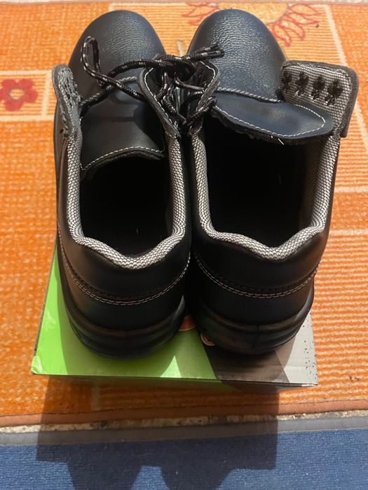 Работни обувки, ниски