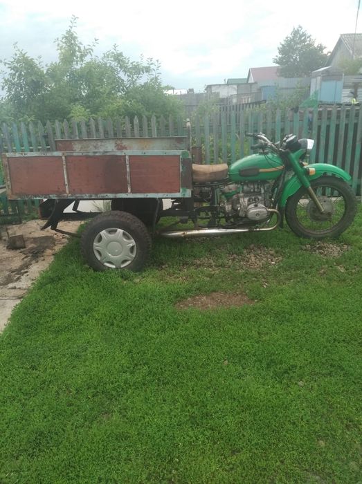 Мотоцик Урал, с кузовом