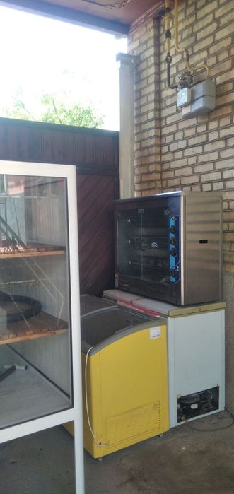 Vitrina holodelnik va morozilkalar