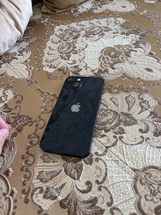 Продам iphone 13 в отличном состоянии