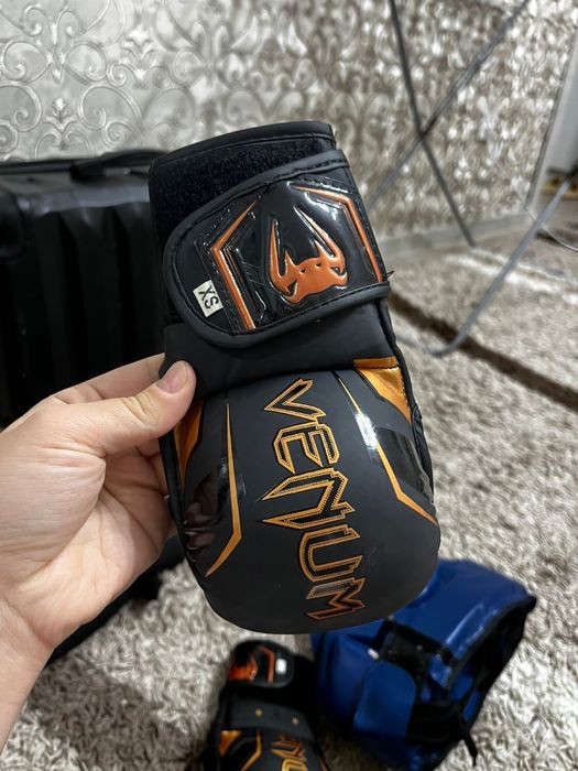 Продам перчатки черепашки