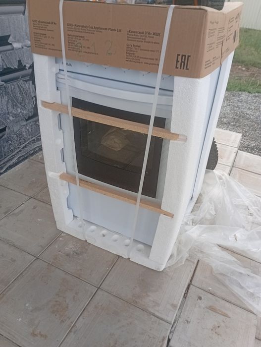 Продам газовую плиту