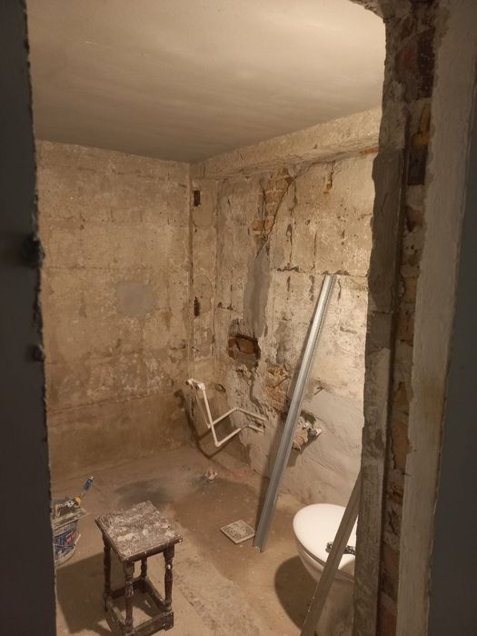 Meseriaș finisaje interioare exterioare