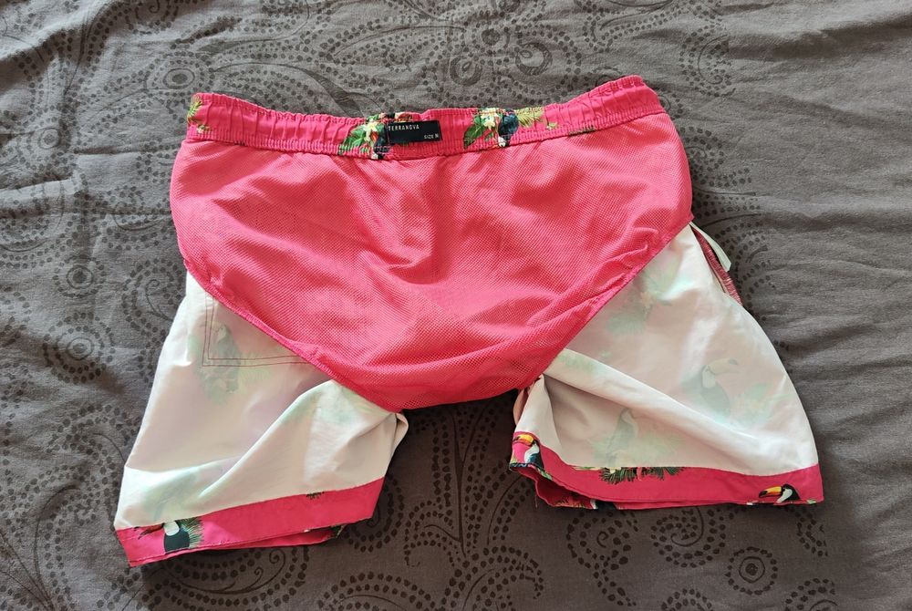 Мъжки бански цвят:Червен и Розово