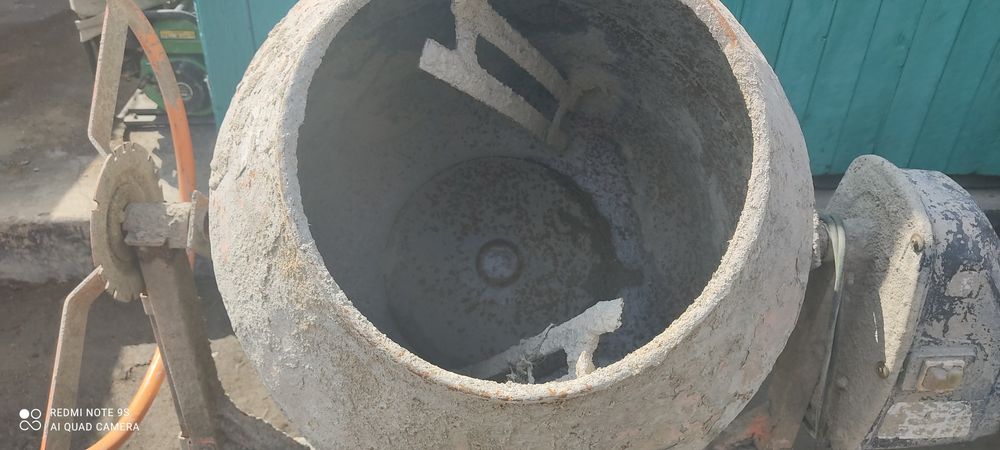 Продам бетономешалку 150,200 литровые