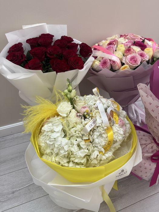 Букет Цветов розы и разные