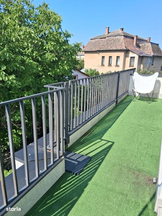 Proprietar vând apartament 3 camere