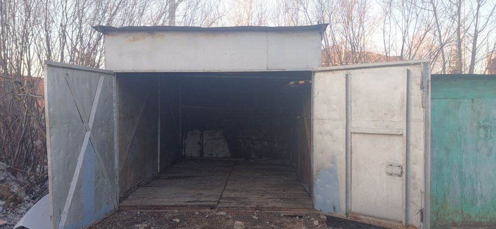 Продам железный гараж