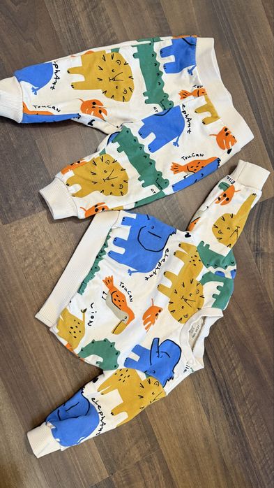 Lot hainute baietel 4 seturi marimea 68