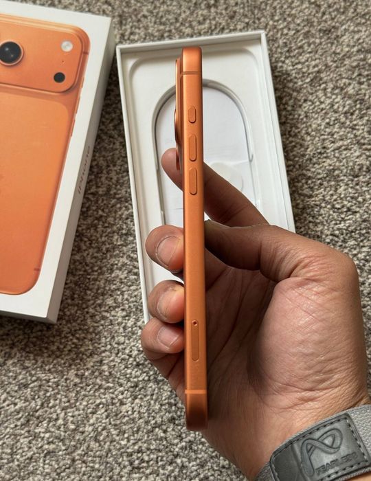 iPhone 17 pro max ,  256 gb , 100% acc
