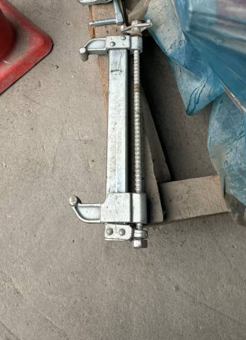 Универсальный замок, Клиновий замок, крокодил замок